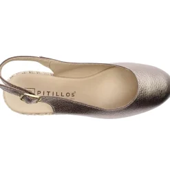 10635 Closed Toe Sandal - Gold