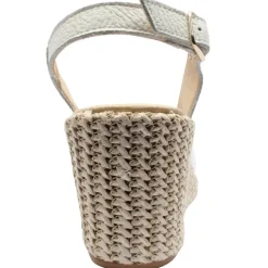 10635 Closed Toe Sandal - White