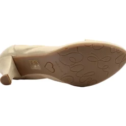 3047 Court Shoe - Gold