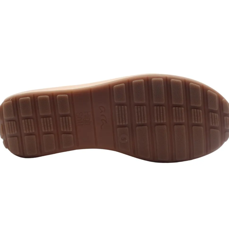 44587 Laced Shoe - Sand