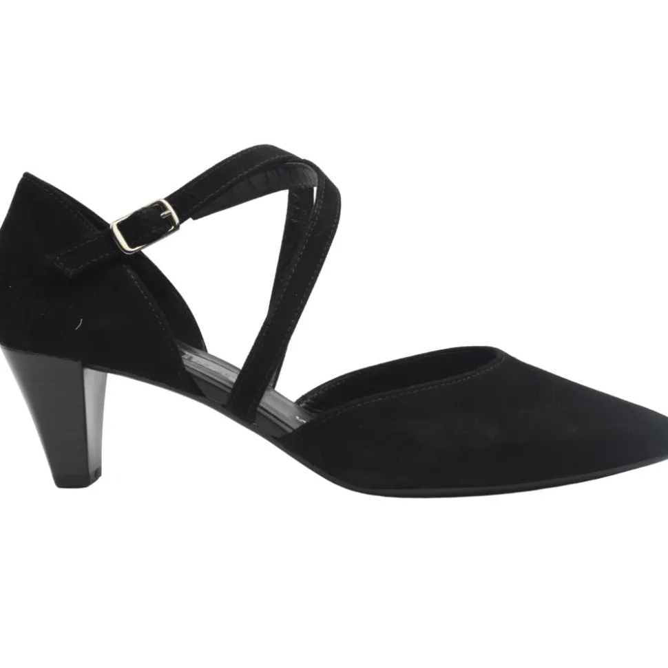 01363 Shoe - Black Suede
