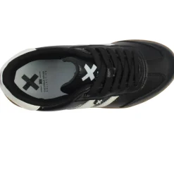 143645 Shoe - Black/White