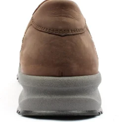 388502 Slip On - Brown