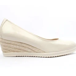 22305 Wedge Shoe - Beige