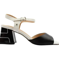 Ayre Sandal - Black/White