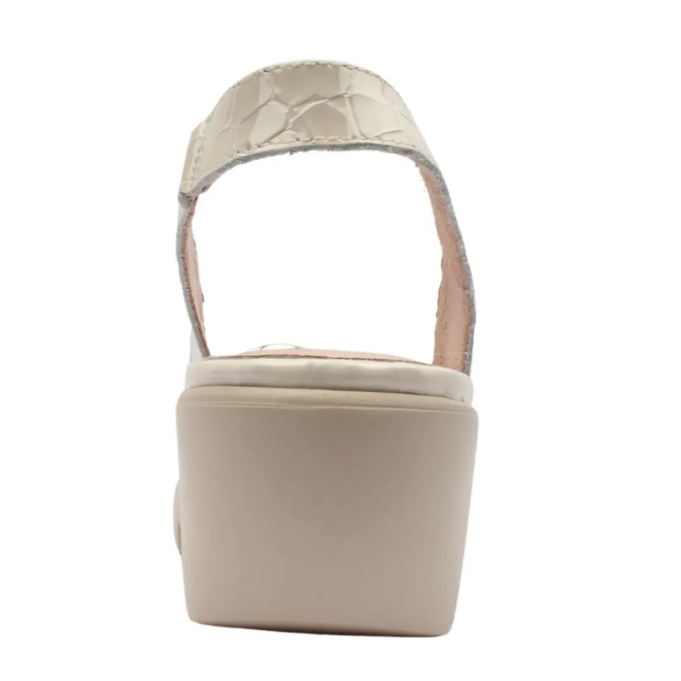 C33331 Shoe - Beige
