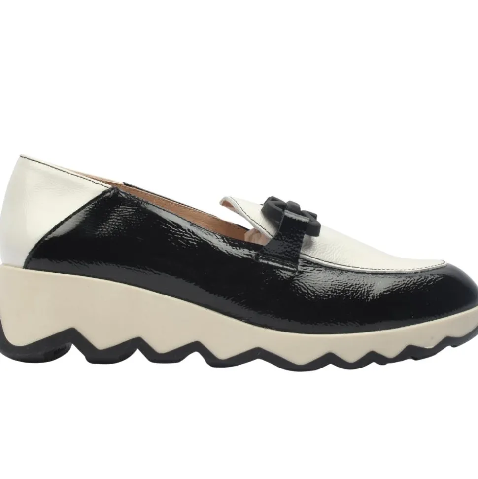 C7603 Shoe - Black/White