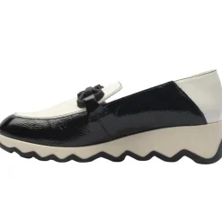 C7603 Shoe - Black/White