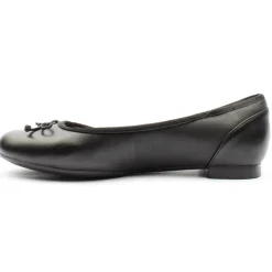 Couture Bloom Pomp Shoe - Black