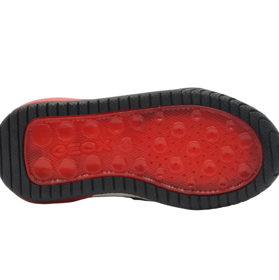 J559cd Trainer - Black/Red