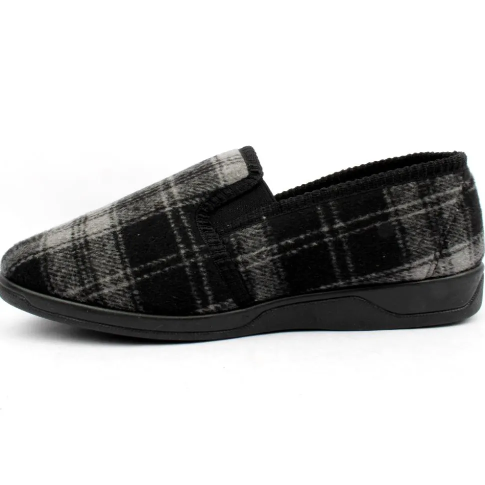Karl Slipper - Black