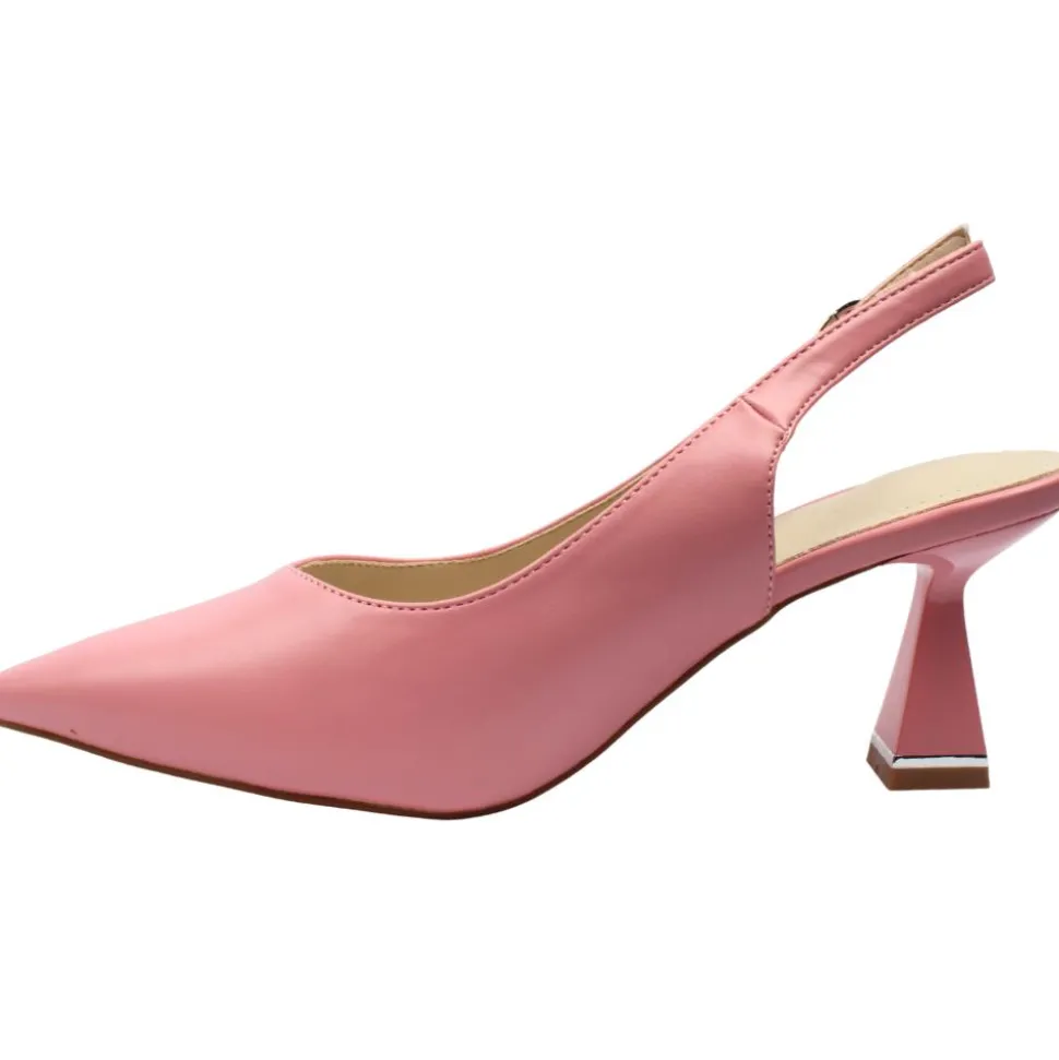 Lady In Blue Shoe - Pink