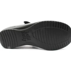 Lk8715 Strap Shoe - Black Patent