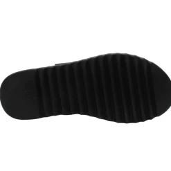 Pistachio Sandal - Black