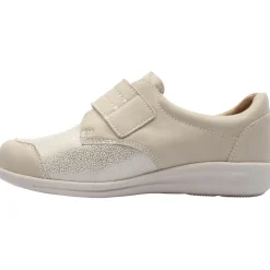 S 68205Ember Shoe - Beige