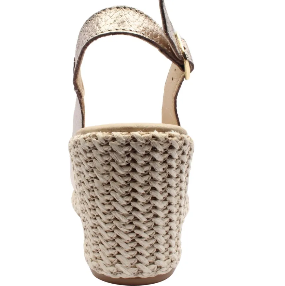 10635 Closed Toe Sandal - Gold