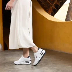 D2h00 Shoe - Whitenavy