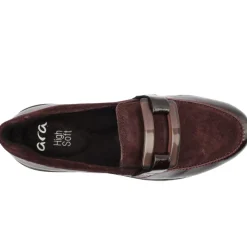24822 Shoe - Burgundy