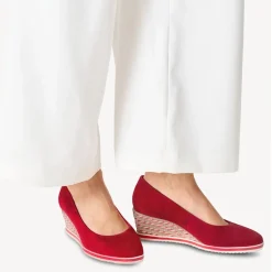 22303 Wedge Shoe - Red